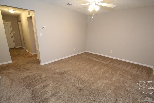 Foto del edificio - 5809 Princeton Dr