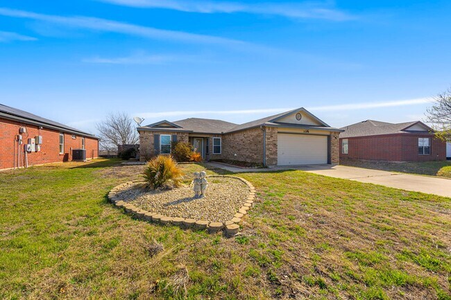 Foto del edificio - 3208 Viewcrest Dr