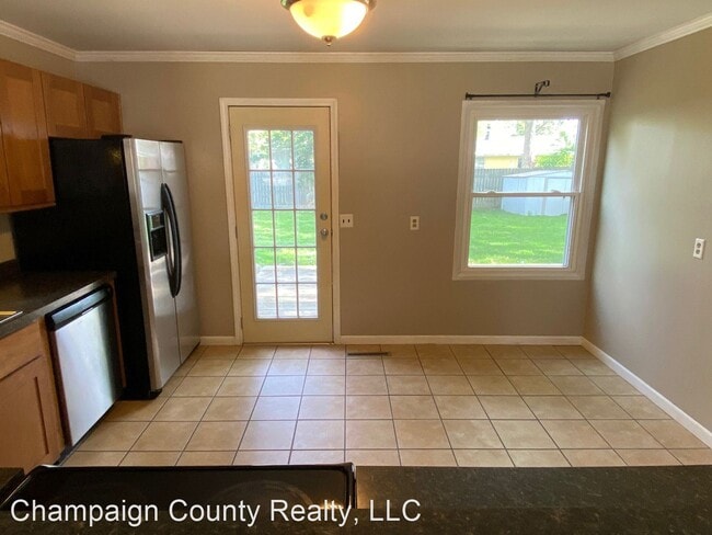 Building Photo - 3 br, 1 bath House - 2600 W. Kirby Ave.