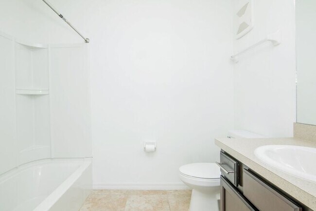 Foto del edificio - 272 Hart Ln