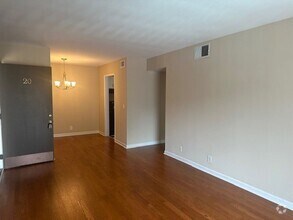Building Photo - 3901 Whitland Ave