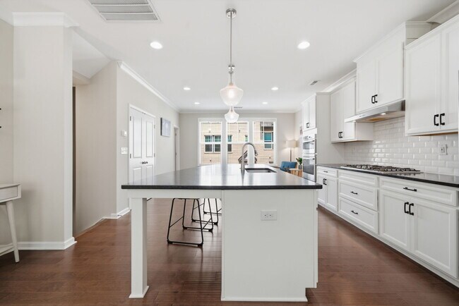 Foto del edificio - 507 Upper Stone Cir