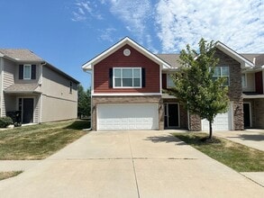 Building Photo - 1517 NE Erin Ct