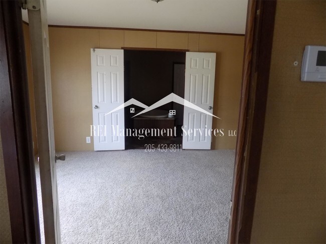 Foto del edificio - 139 Crescent Ridge Rd E