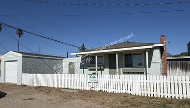 Building Photo - 130 Twitchell St