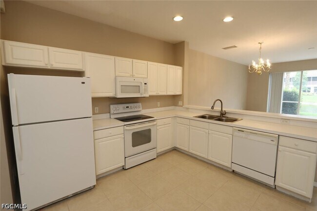 Foto del edificio - 1172 Oxford Ln