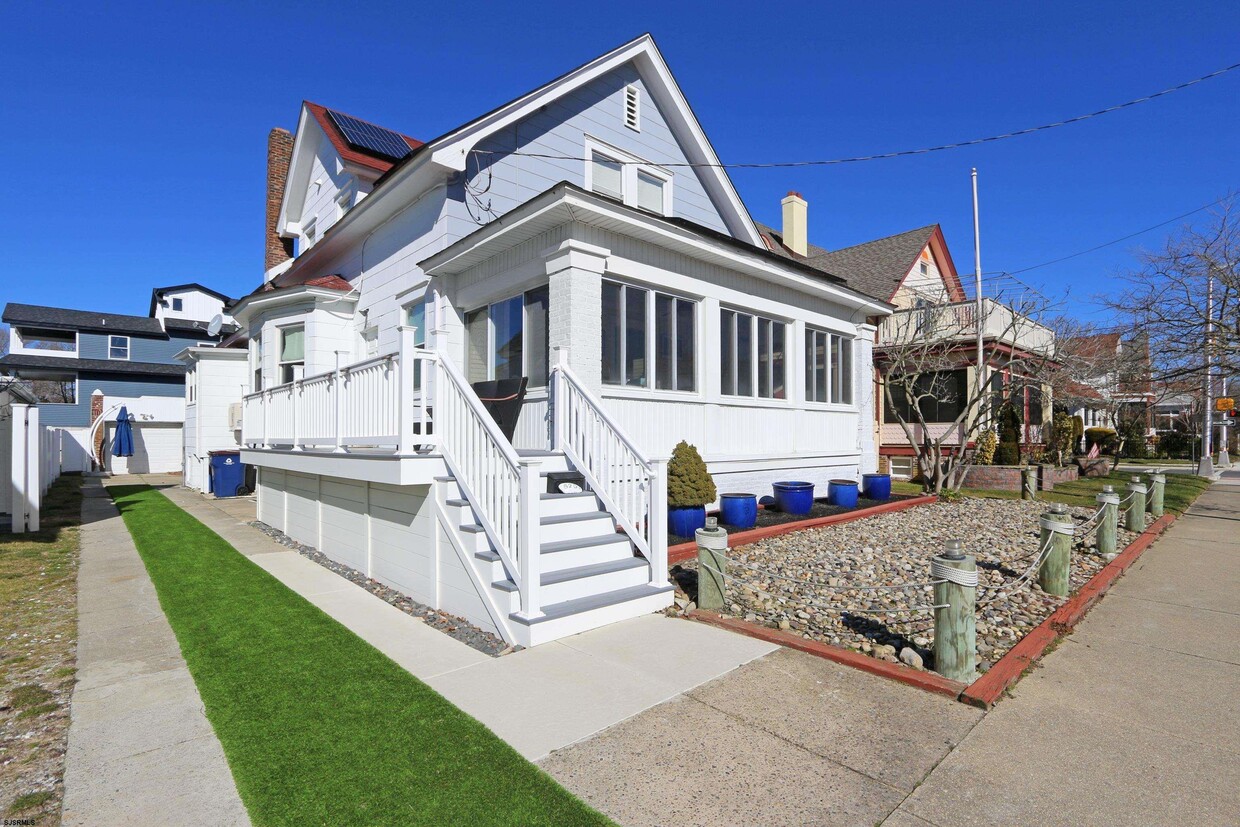 Primary Photo - 6203 Ventnor Ave