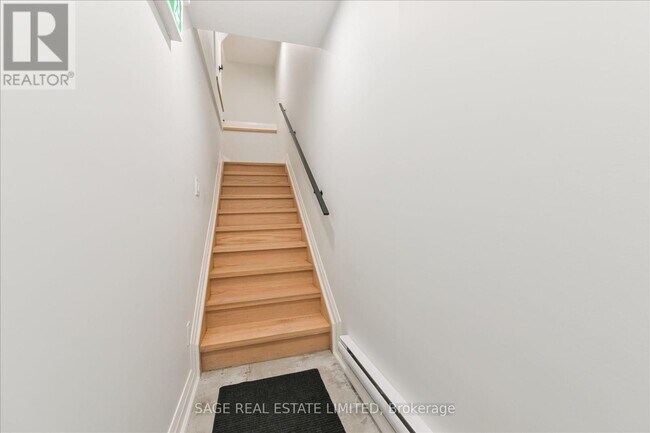 Photo du bâtiment - 22 Lansdowne Ave