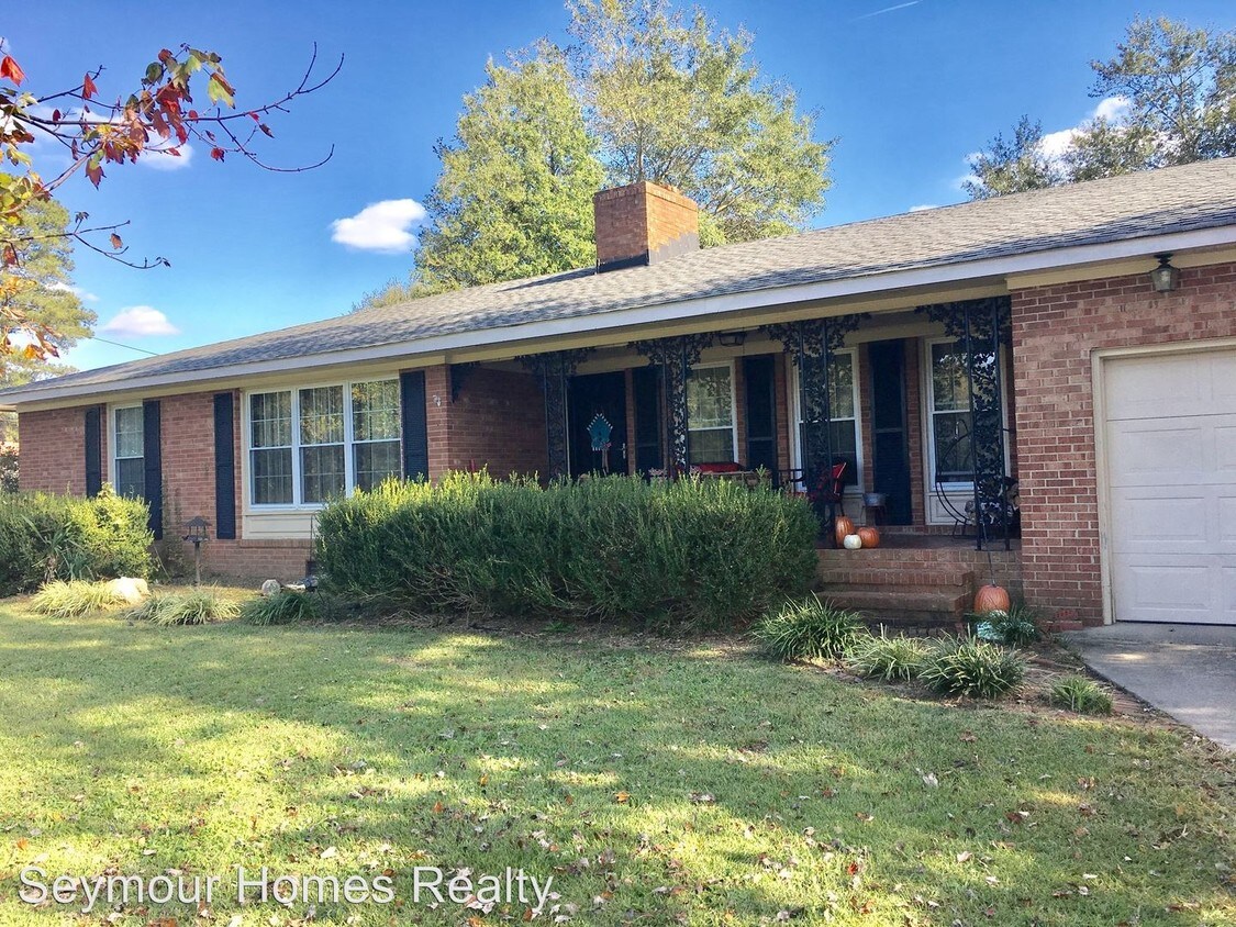 Primary Photo - 516 Green Dr