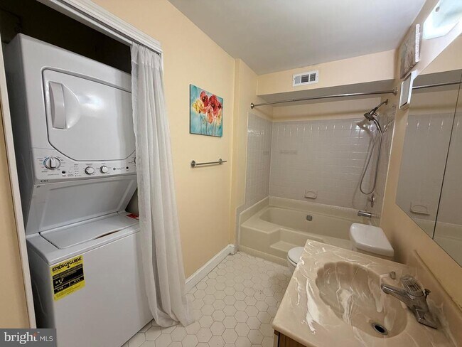 Foto del edificio - 316 Park Pl Dr