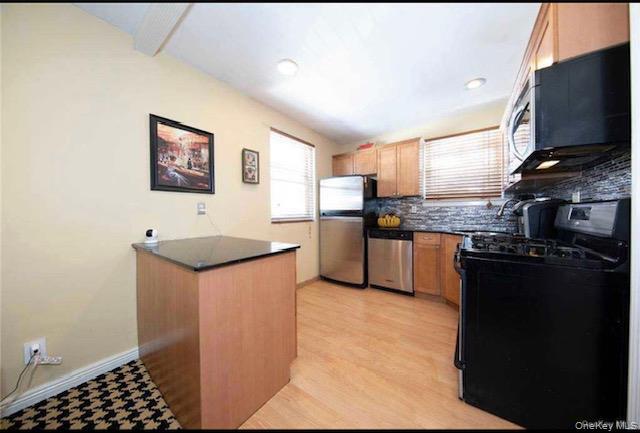 Building Photo - 260-24-260-73 73rd Ave