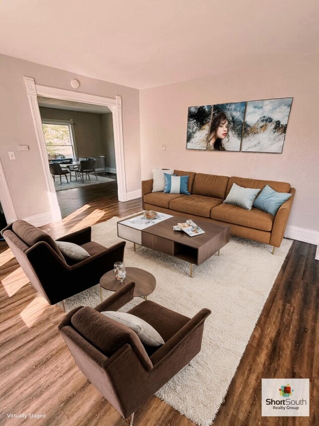 Foto principal - Updated 1 Bed 1 Bath main floor unit