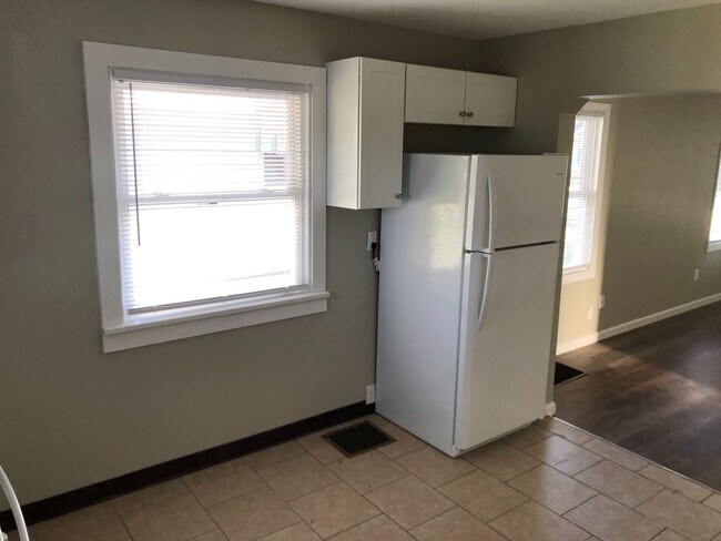 Foto del edificio - 1025 Weng Ave