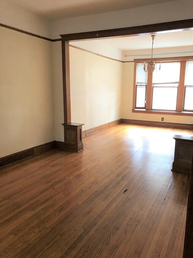Foto del edificio - 3326 N Clark St