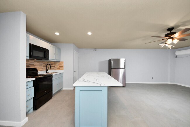 Foto del edificio - 6701 Irvington Blvd