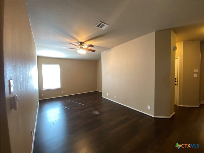 Building Photo - 246 Crane Crest Dr