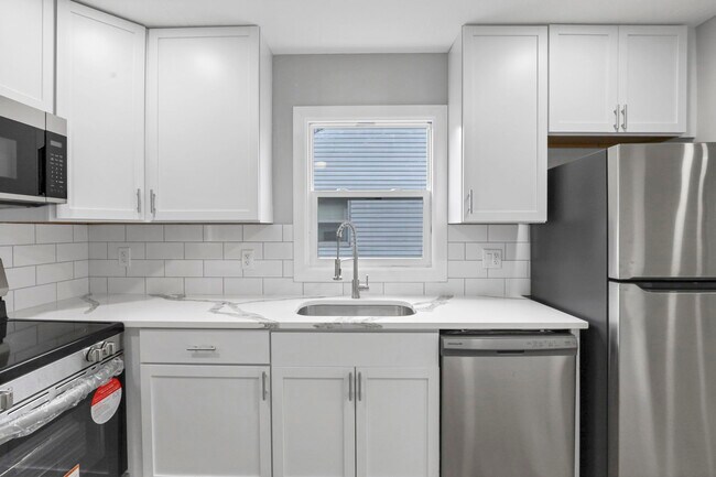 Building Photo - 3366 Karl Rd