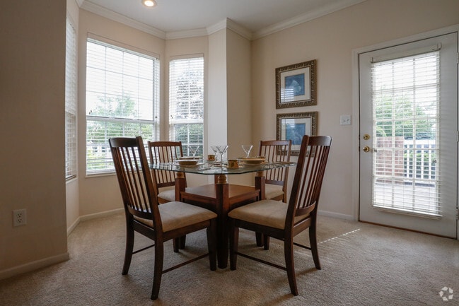 Model - 2 Bed / 2 Bath - Ashton Brooke of Beavercreek