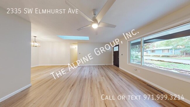Building Photo - 2335 SW Elmhurst Ave