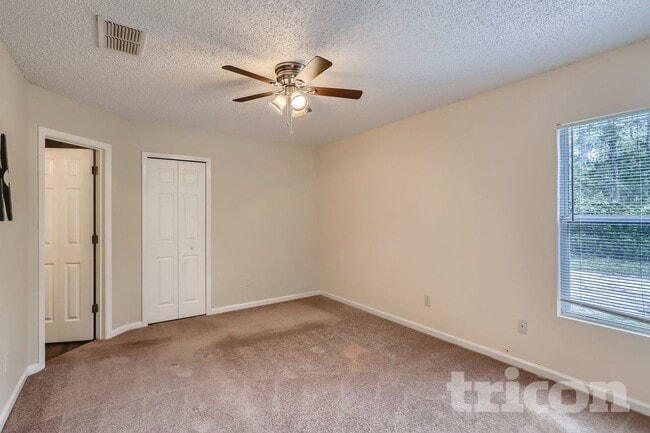 Building Photo - 9 Riddle Pl