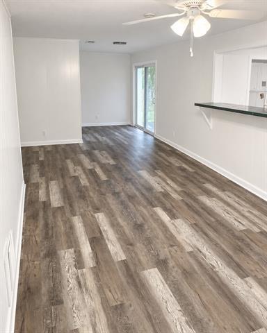 Foto del edificio - 8324 Ellery Dr
