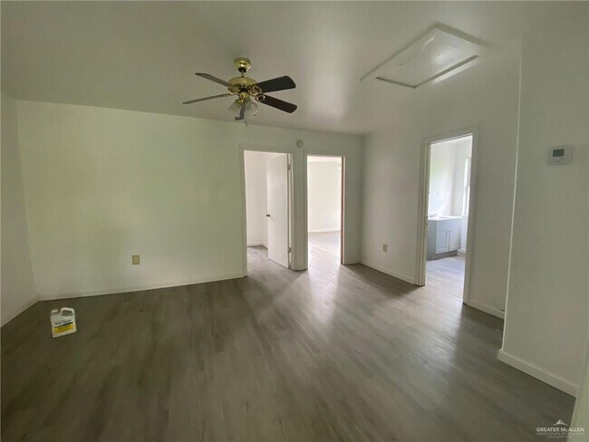 Building Photo - 9 E Sprague St