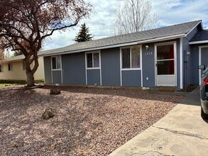Building Photo - 1559 SW 33rd St