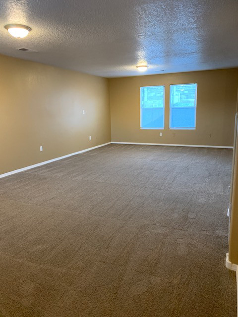Building Photo - 5709 Sandoval Dr NE