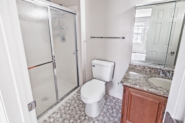 Foto del edificio - Mendenhall Village Townhome