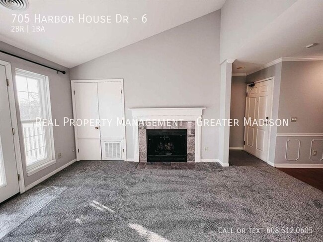 Building Photo - 705 Harbor House Dr