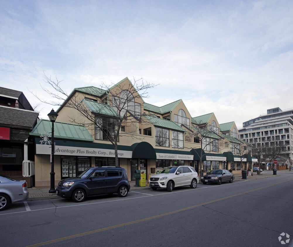 Building Photo - 67 Bronte Rd