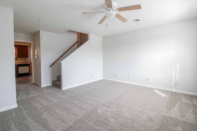 Foto del edificio - 814-A Golfview Pl