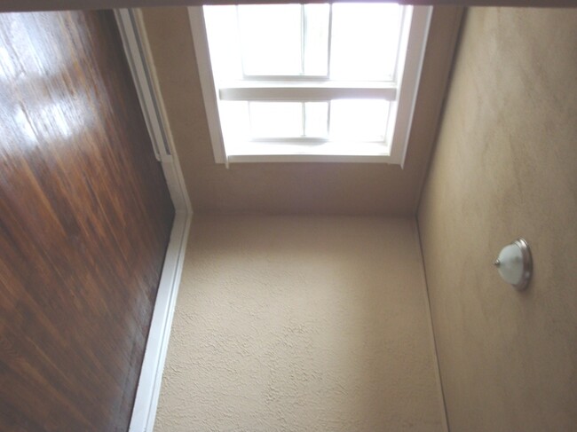 Foto del edificio - 4215 Lawn Ave