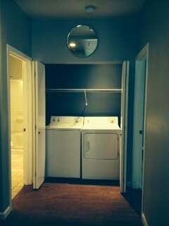 Armario de lavandería/almacenamiento - 0618 SW Nevada St