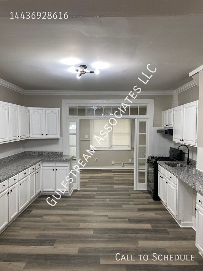 Foto del edificio - 1729 N Washington St