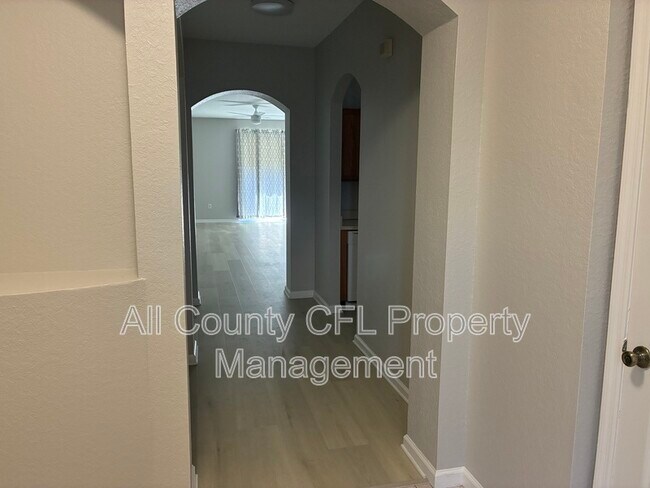 Building Photo - 2938 Langdon Ln S