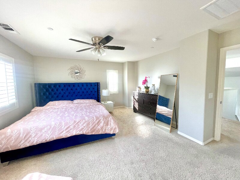 Foto principal - 5615 Garibaldi Way
