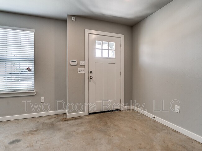 Foto del edificio - 2801 N Kentucky Ave