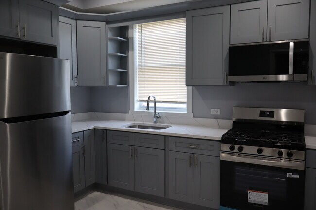 Foto del edificio - 4120 W Gladys Ave