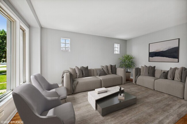 Foto del edificio - 4908 N Odell Ave