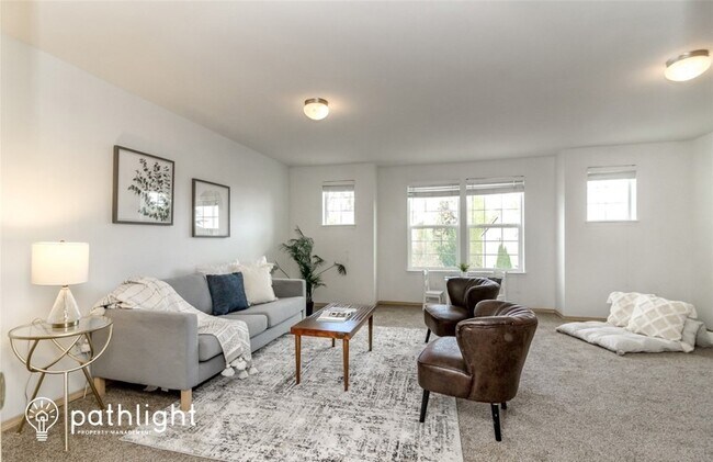 Foto del edificio - 1220 69th Ave E