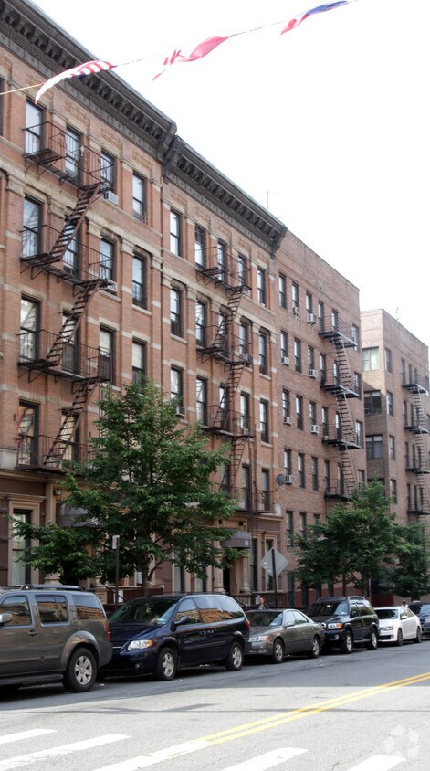 Building Photo - 58 Manhattan Ave