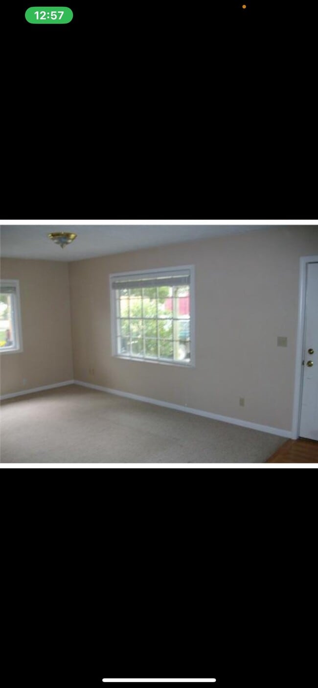 Photo - 125 E Rouse St House