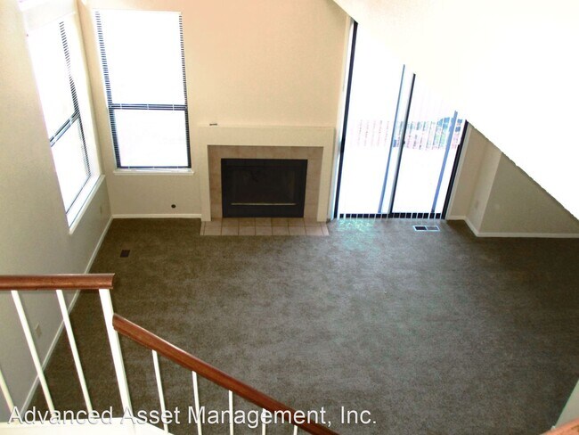 Building Photo - 2 br, 2.5 bath House - 4071 Snowshoe Lane