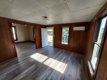 Building Photo - 2527 Dirr Ave