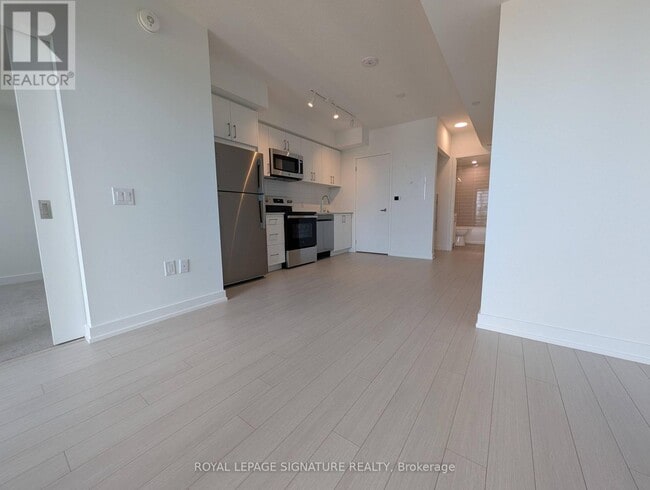 Building Photo - 4010 Eglinton Ave W