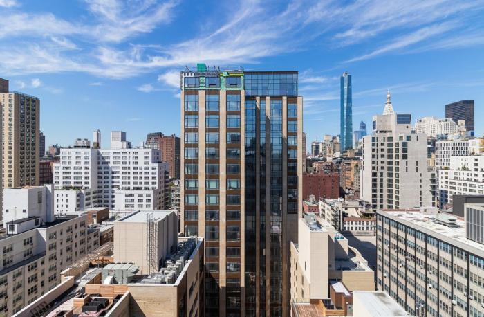Building Photo - 2 bedroom in manhattan NY 0