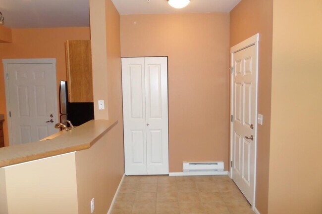 Foto del edificio - 2 Bed 2 Bath Condo in Seatac, WA