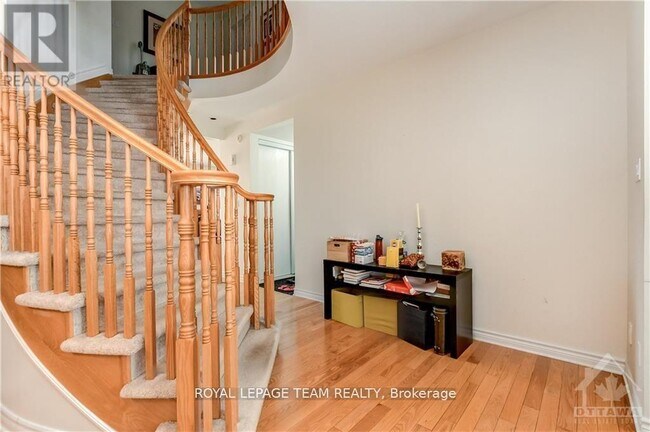 Building Photo - 153 Tapestry Dr
