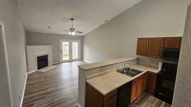 Building Photo - 16 Tuscany Ct